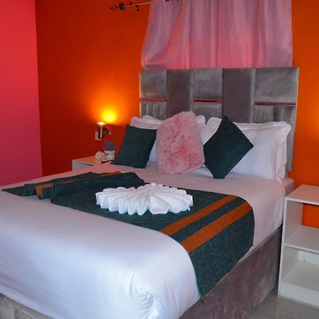 Chobe Kulotu Guest House 카사네 외부 사진