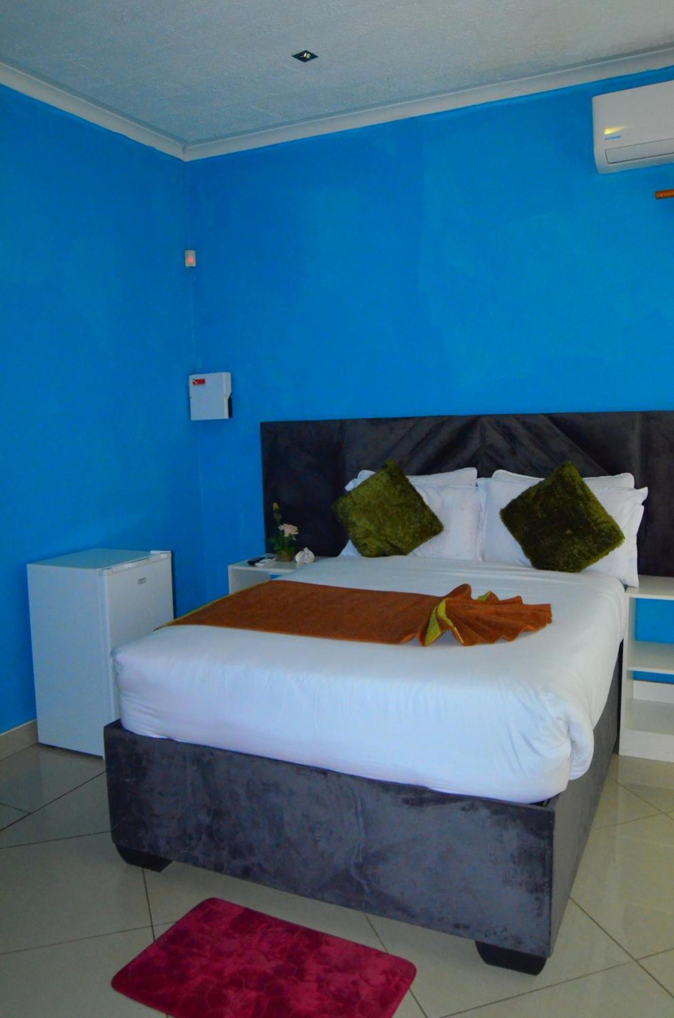 Chobe Kulotu Guest House 카사네 외부 사진