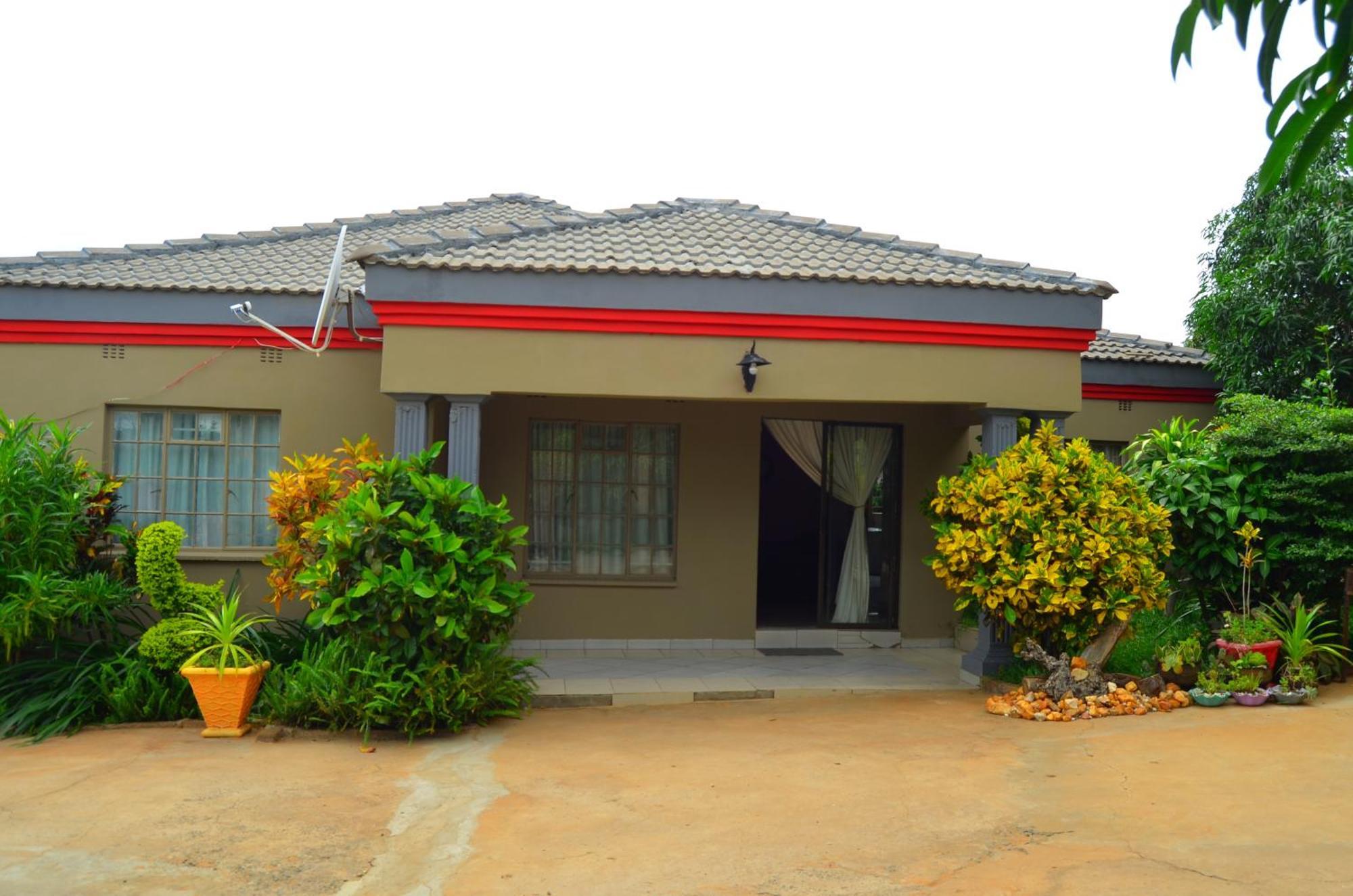 Chobe Kulotu Guest House 카사네 외부 사진